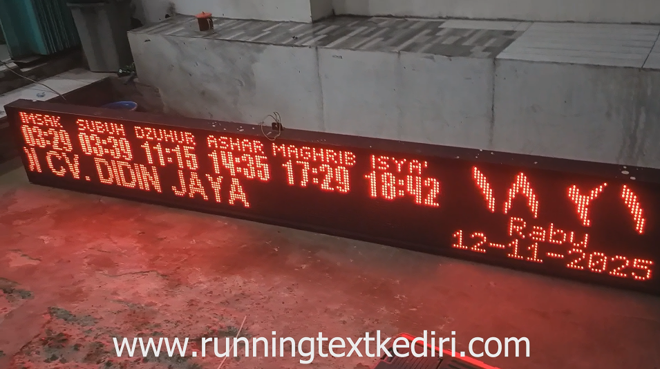 <p>Solusi modern informasi waktu ibadah yang akurat dan terlihat jelas. Running text jadwal sholat dari CV. Didin Jaya adalah papan informasi digital berbasis LED yang menampilkan waktu -waktu sholat secara otomatis setiap hari. Dengan teknologi akurat dan tampilan super terang, display ini sangat cocok untuk masjid, mushola, pesantren, dan lembaga keagamaan yang ingin memberikan informasi yang rapi yang jelas kepada jamaah.</p>